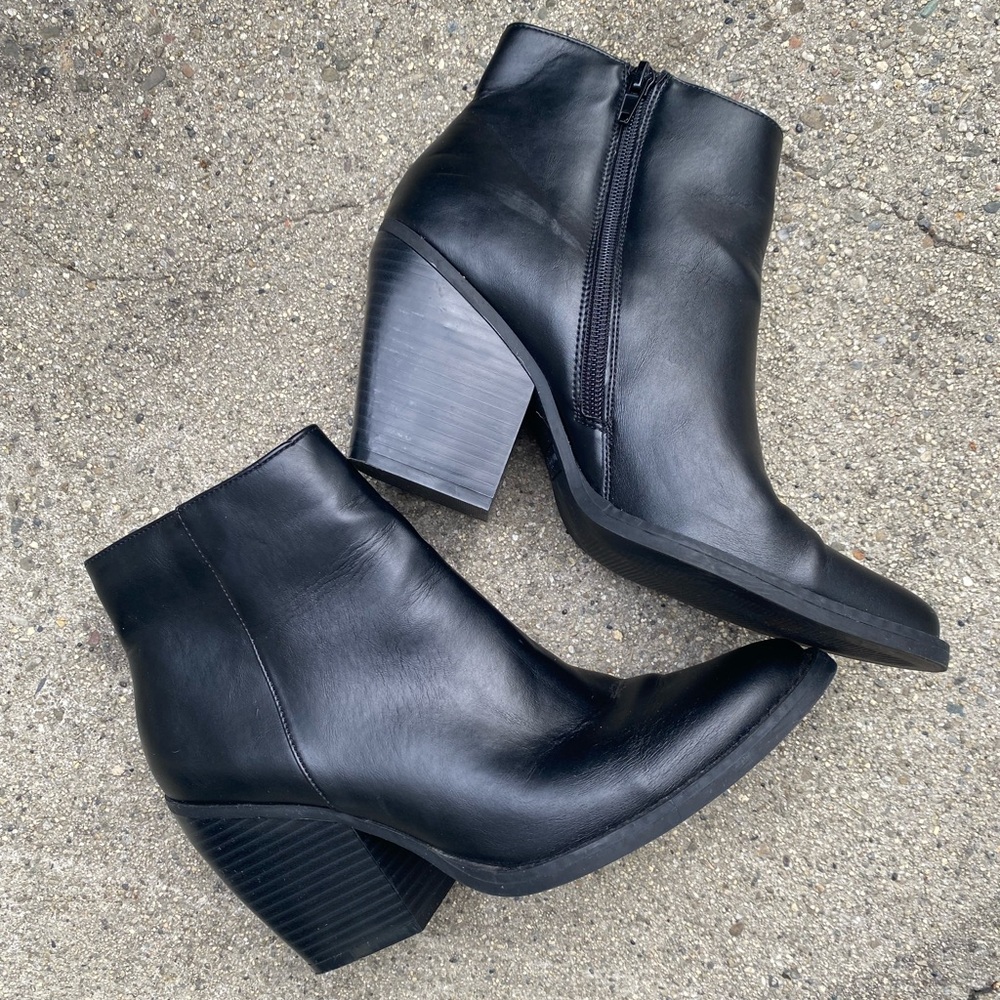 Madden Girl Klick Western Women’s Ankle Booties Size 8.5